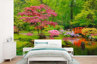 Behang - Fotobehang Brug - Japans - Botanisch - Bomen - Bloemen - Breedte 330 cm x hoogte 220 cm