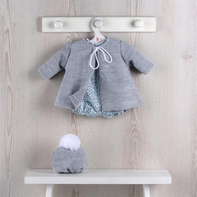 Asi poppenkleding - Scandinavische look met blauw gebloemd rompertje.