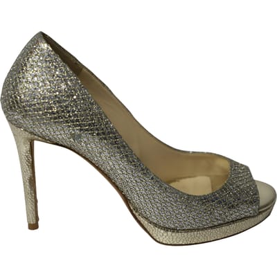 Jimmy Choo Metallic Luna Open Toe Pumps in Goud Leer