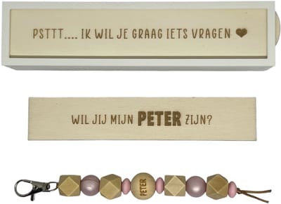 Sleutelhanger Wil jij mijn PETER zijn? | roze | 3D | sleutelhanger | peter vragen | peter worden | peetoom vragen | peetoom worden | cadeau | doosje met een vraag