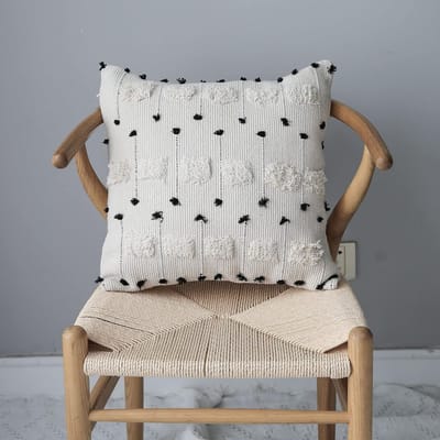 Boho Decoratieve Woven Tufted Kussenhoes in Neutrale Kleuren voor Sofa en Slaapkamer (45x45 cm, Zwart en Wit) - Modern Tribal Design, Perfect voor Interieurstyling
