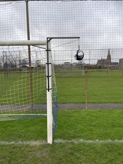 Kopbal Trainer Station - Trainingsmaterialen - Kopgalg - Kopbaloefening