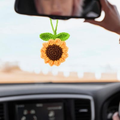 Allecto Plus - Handgemaakte Zonnebloem Auto Achteruitkijkspiegel Opknoping Accessoires - Vrouwen Auto Interieur Decoraties - Aesthetische Geschenken