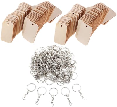 Houten plakjes stukken hout met gaten en sleutelhangers voor knutselen, houten labels voor pyrogravure, huwelijksgeschenk, kerstversieringen, partij gunsten cadeau