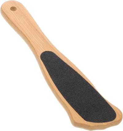 Voetscrubber Dubbelzijdig - Voetvijl Hielvijl - Verwijderen Dode Huid - Ergonomisch Houten Handvat - 22 x 5.5 cm - Multicolor