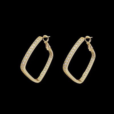 Victoria Valenza Goudkleurige ruit oorbellen met zirkonia stenen – Oorbellen dames – Oorbellen – Oorbellen goud– Gouden oorbellen – Gouden oorbellen dames – zirkonia stenen