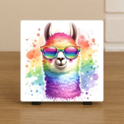 Wenstegeltje "Regenboog Alpaca" – Pride Decoratie – Spreuktegel – Stijlvolle Woondecoratie met Boodschap – Trendy nu– Hip trendy tegeltje – Cadeau – Zomaar – Deco – Incl standaard
