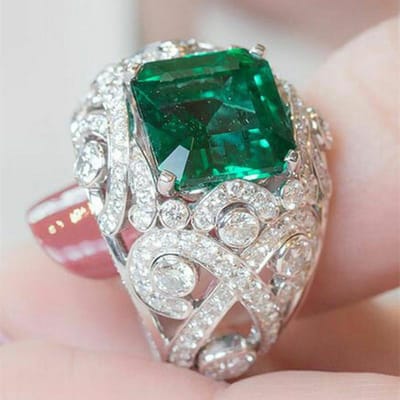 Huitan Prachtige Groene Zirkonia Ringen Trouwringen Accessoires voor Vrouwen Temperament Dames Jubileumfeest Ring Sieraden 8 blue