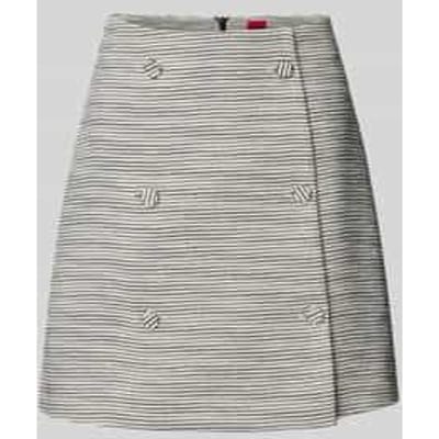 Nauwsluitende minirok met dubbele knoopsluiting model 'RALINEA'