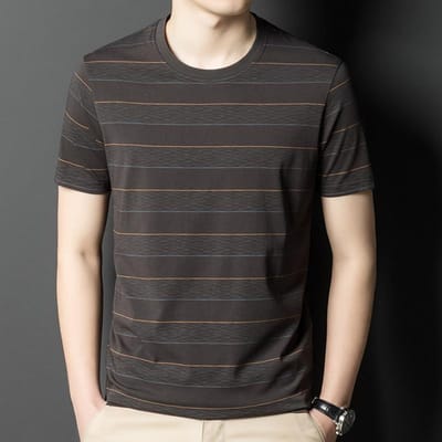 T-shirt Tendance à Manches Courtes Rayé à Col Rond pour Hommes, Été Style Coréen Nouveau Haut Décontracté Beau pour Jeunes et Personnes d'Âge Moyen XXXL black