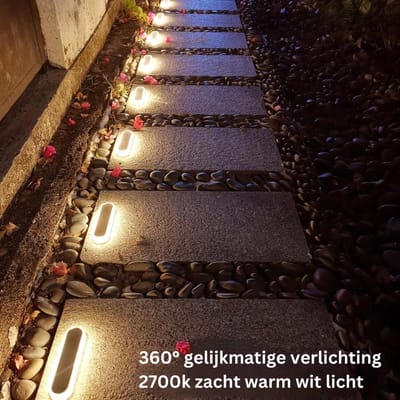 LED Zonnelamp - Solar Buitenlamp, 4 Stuks IP68 Waterdicht Tuinverlichting - Warm Wit 2700K, Auto Aan/Uit, Zonnedekverlichting, Padverlichting - Merk Solarlampen [Energieklasse A+++]