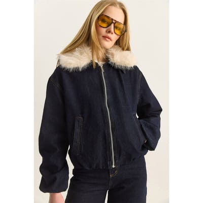 Korte Denim Jas met Nepbont Detail