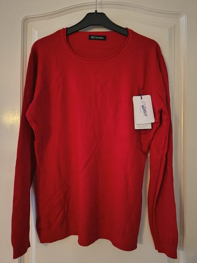 Dames trui Renee-fijngebreid-effen rood-ronde hals-maat S/M
