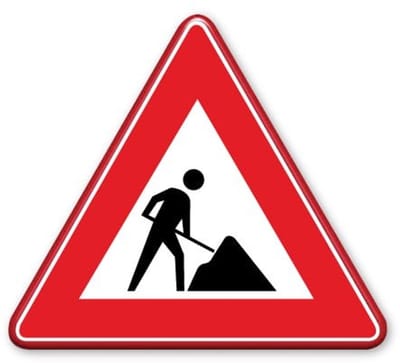 Verkeersbord Werk in uitvoering - J16 - 70 cm - Bevestiging: Met hekbeugels (voor spijlen- of gaashek)