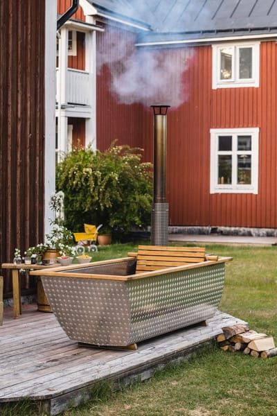 Hikki Zweedse Houtgestookte Hottub – Aluminium & Eikenhout - Interne houtkachel - Ticra Outdoor
