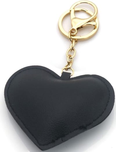 Gemakkelijk om erbij te hebben, deze lieve, leuke en kussenzachte sleutelhanger in een mooie kleur. Handig voor aan de tas, sleutelbos, of om op te hangen als decoratie. Koop deze sleutelhanger voor jezelf of geef hem bijvoorbeeld cadeau.