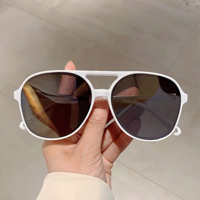 Retro Stijl Premium Designer Piloten Zonnebrillen Voor Vrouwen Voor Voor Mannen Zonlicht Brillen Trend Punk Groot Vormig Montuur Populair Dubbele Brug Tinten