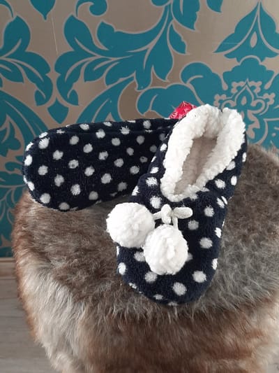 Pantoffel laag model balletjes - Grijs / Wit - Maat 28 / 30 Kindersloffen / Sloffen Unisex
