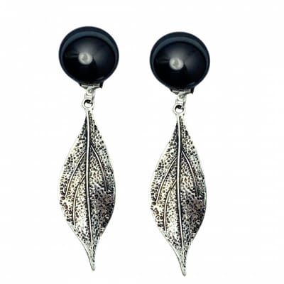 Clip oorbellen -zwart- zilverkleur -blad- geen gaatje- Charme Bijoux