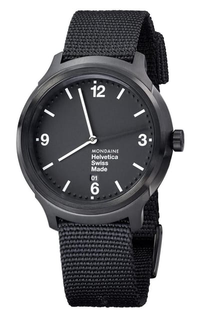 Mondaine Helvetica No1 Horloge (MH1.B1221.NB) Zwarte Nylon Horlogeband, Zwart Stalen Horlogekast, Saffier Glas, Quartz 43mm