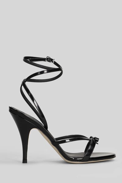 3juin Vrouwen Zwarte Paint Sandalen met Stiletto Heel en Flakes