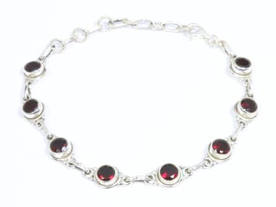 Fijne zilveren armband met granaat