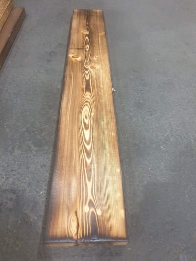 Gevlamde Houten Plank - Decoratiehout Knutselhout - Creatief Knutselen - Natuurproduct Naaldhout - 100 x 14.5 cm - Natuurlijk