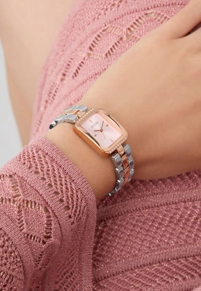 Guess Isla Quartz Analoog Horloge Zilverkleurig En Roségoudkleurig Kast Gemaakt Van 100% Roestvrij Staal En Een Armband Van 100% Roestvrij Staal 22 GW0865L4, GW0865L5, GW0865L6