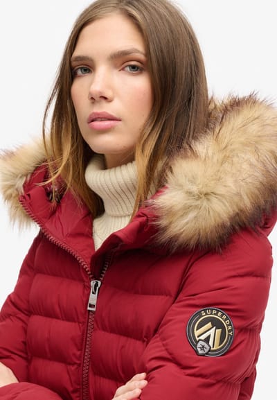 Superdry - Gewatteerde Fuji-jas met capuchon van imitatiebont - Dames - Gewatteerde jassen