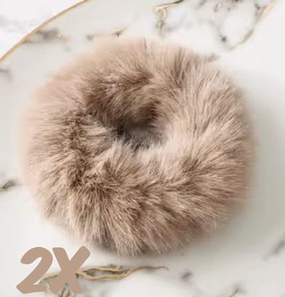 SilverAndCoco® - 2 Nep Bont Elastieken | Fluffy Dik Zacht Haar Elastische Elastiek | Kunstbont Wollen Bonten Fur Haarband Scrunchie | Glamour Diadeem Dames Kerst Feest Oud en Nieuw Haarbanden - Beige