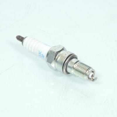 Bougie NGK voor Motor Honda 1000 Cbr Rr 2004 tot 2007 IMR9C-9HES / 5766 Nieuw