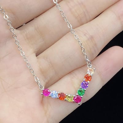 POMOiii Nieuwe imitatie zevenkleurige regenboog natuurlijke toermalijn hanger ketting damessleutelbeenketting 45cm