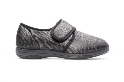 Q Fit Medisch Schoen/ Pantoffel Stretch Klittenband Zwart Tijgerprint