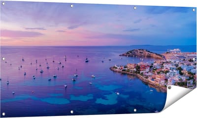 Gards Tuinposter Ibiza met Boten op het Water bij Zonsopgang - 140x70 cm - Tuindoek - Tuindecoratie - Wanddecoratie buiten - Tuinschilderij