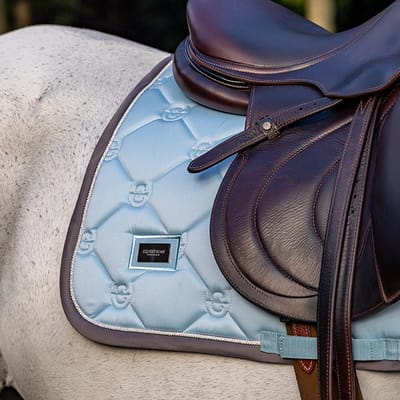 Equestrian Stockholm Zadeldek Equestrian Stockholm Ice Blue Springen Lichtblauw