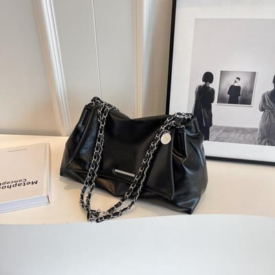 Herfst en Winter Casual Flip Schoudertas Nieuwe Stijl Populaire Zachte Gezicht Grote Capaciteit Tas Dames Veelzijdige Diamant Kettingtas gray