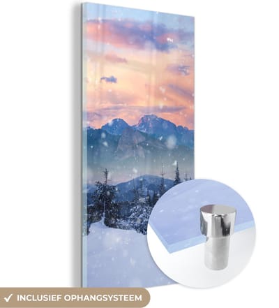 MuchoWow® Glasschilderij 20x40 cm - Schilderij acrylglas - Sneeuw - Lucht - Bos - Winter - Foto op glas - Schilderijen