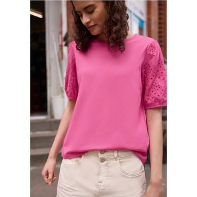 Shirt met geborduurde mouwen