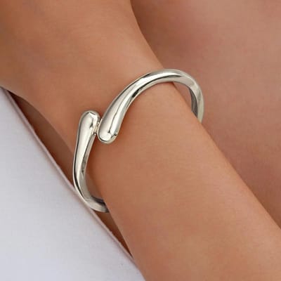Eenvoudige druppelvormige armband voor vrouwen Creatieve goudkleur Verstelbare manchet Open armband Meisjes mode sieraden brown
