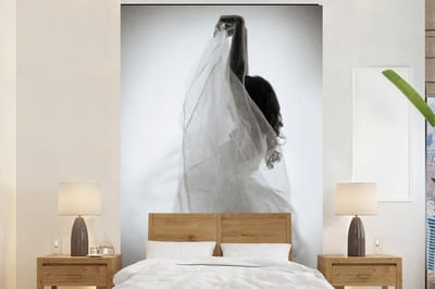 Behang - Fotobehang Vrouwen - Jurk - Dansen - Zwart wit - Breedte 200 cm x hoogte 300 cm