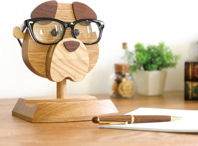 Houten Hond Houder - Brillenstandaard - Bureau Decoratie - Handgesneden Design - 19 cm Breed - Bruin