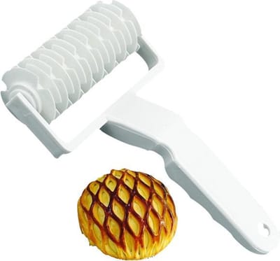 Deegsnijder - Rasterroller - deegroller - Taart/koekjes maker - 12cm breed