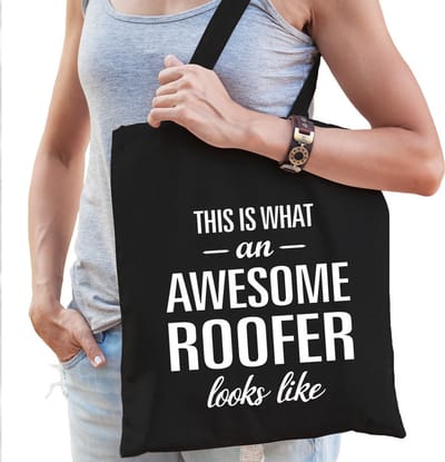 Awesome roofer / geweldige dakdekker cadeau katoenen tas zwart voor dames - kado tas / beroepen / tasje / shopper