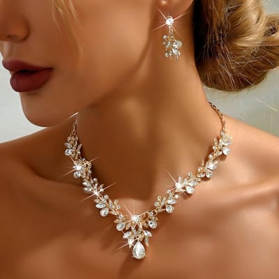3-delige Bruiloftsseizoen Dames Mode Trend Sprankelend Blad Waterdruppel Ketting Oorbellen Sieraden Set Banket Feest Vakantie Cadeau brown