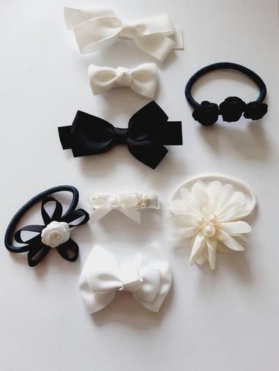 Le Sjalerie Set van verschillende speldjes voor meisje dame  - strik parel clip klikklak- elke dag wat anders.. haaraccessoire  / Aanbieding / koopje!