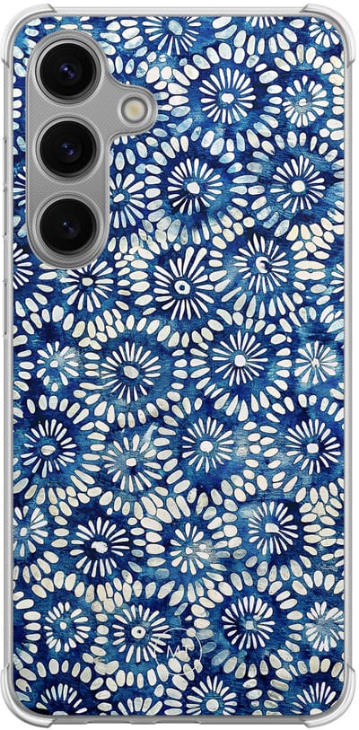 Hoesje (shockproof) geschikt voor Samsung Galaxy S24 - Azure daisies - Extra sterke case - TPU/polycarbonaat - Bloemen - Blauw, Transparant