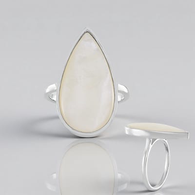 Cavill - Verstelbare Zilveren Ring met Parelmoer 28x15 mm - 925 Sterling Zilver Geplatineerd - Elegante Peervormige Damesring - Monosono Collectie
