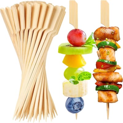 Houten Spiesen - Fingerfood Prikkers - Feestelijke Hapjes Maken - Gladde Braamvrije Punten - 300 Stuks 9 cm - Natuurlijk Hout