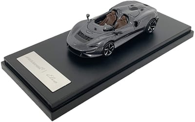 McLaren Elva - 1:64 - LCD Models