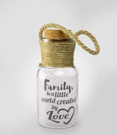 Star Lights - Family, is a little world created by love - In cadeauverpakking met gekleurd lint